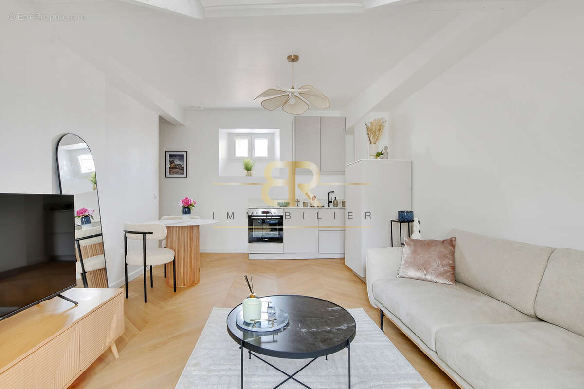 Appartement à PARIS-11E