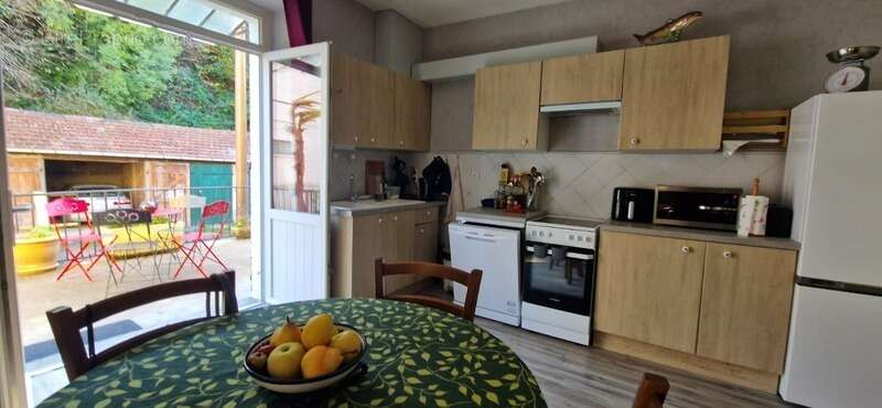 Maison à DECAZEVILLE