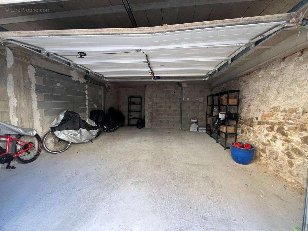 Meze, Appartement avec exceptionnel et rarissime emplacement sur le port - photo 14