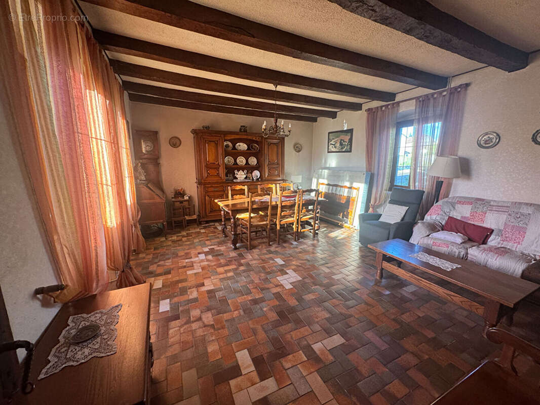 Maison à VILLARGENT