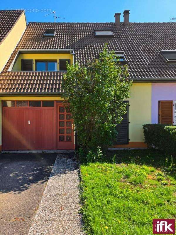 Maison à HERRLISHEIM-PRES-COLMAR