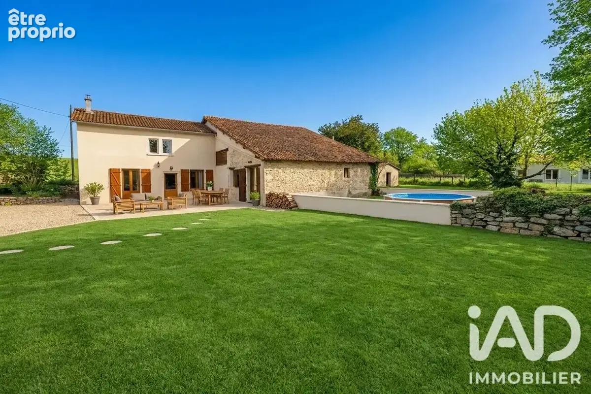 Photo 1 - Maison à SAINT-MACOUX