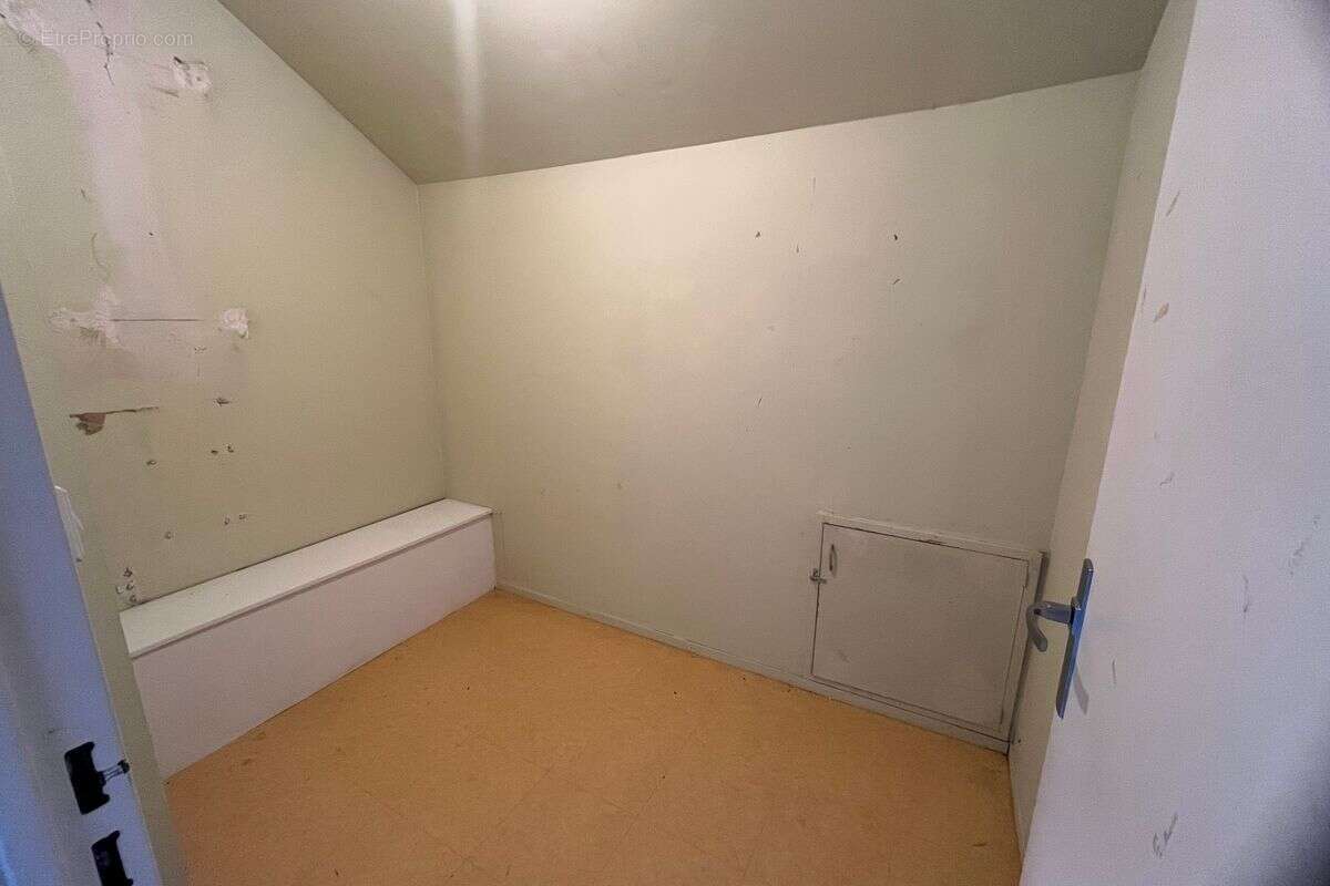 Maison à SAINT-FLOVIER