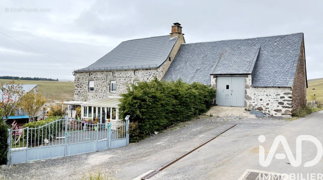 Photo 1 - Maison à PRADIERS