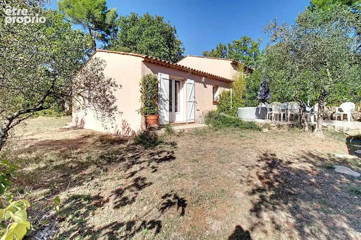 A vendre en exclusivite ! flayosc maison avec dépendance sur terrain de 2000 m² - photo 8