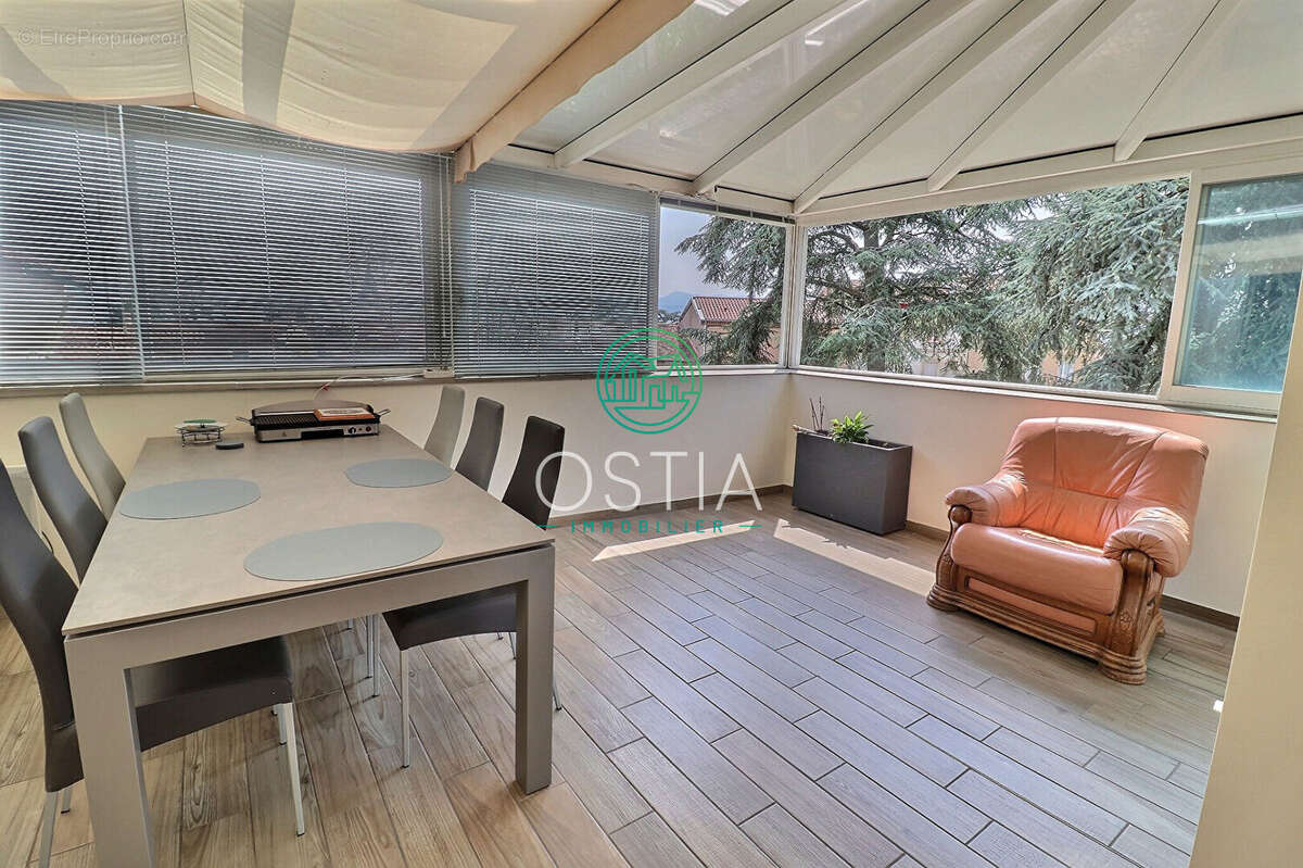 Maison à SAINT-MARTIN-LA-PLAINE