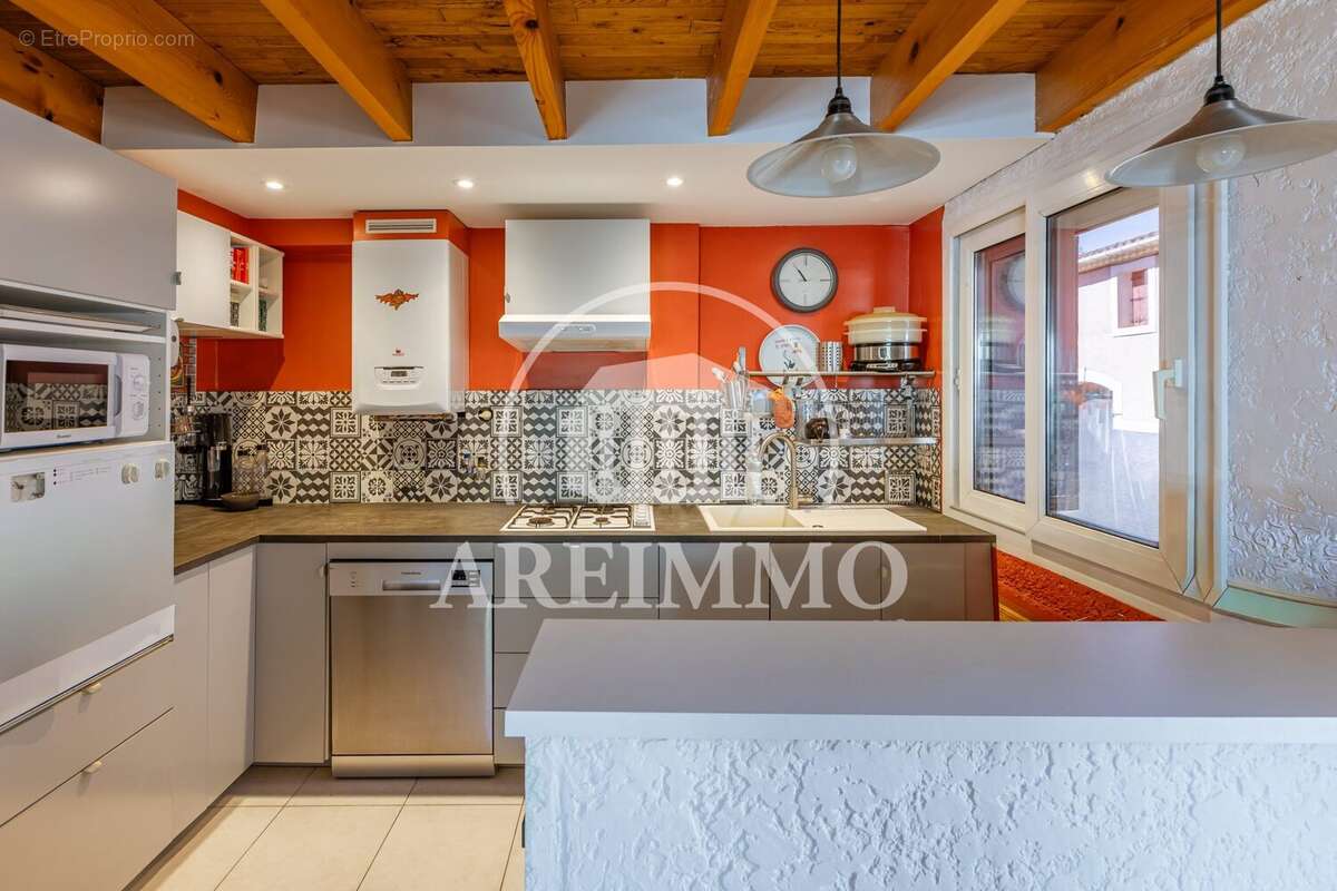 Maison 96 m² à Saint-Gely-Du-Fesc  - photo 2