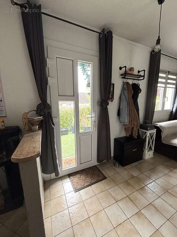 Maison 6 pièces sur sous sol complet - photo 4