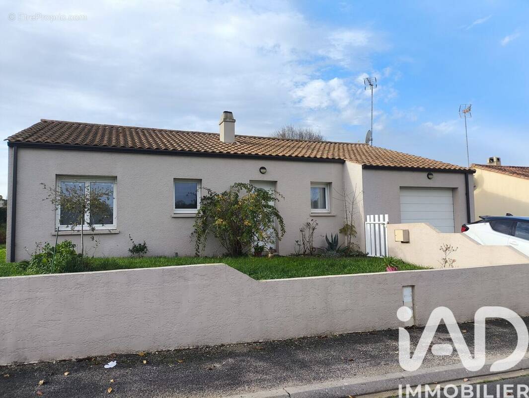 Photo 1 - Maison à LE CHAMP-SAINT-PERE