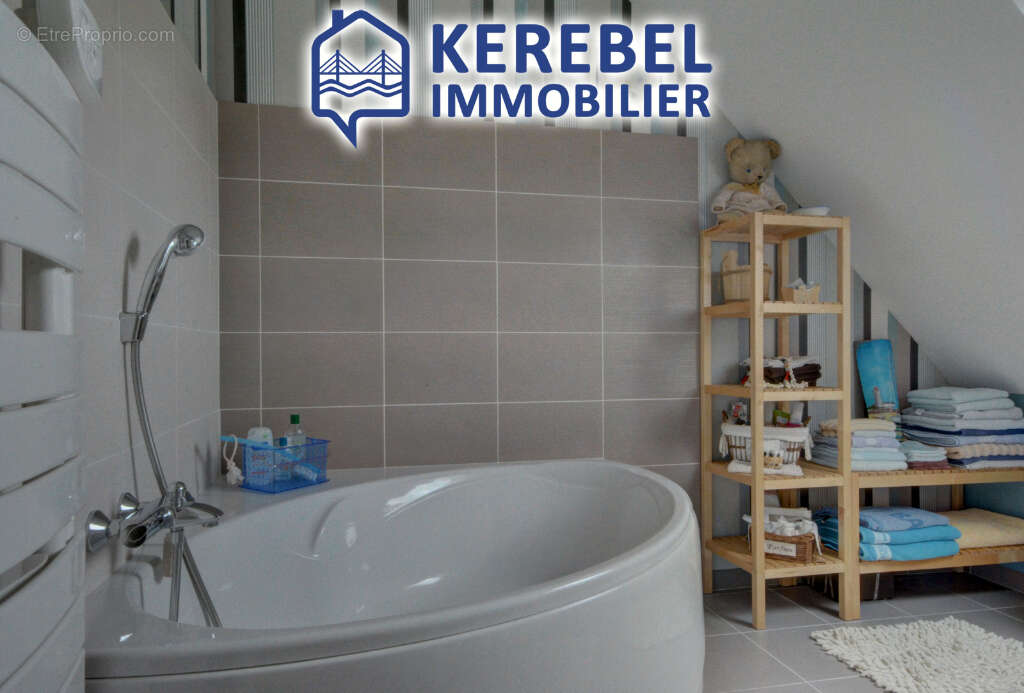 Maison à LOGONNA-DAOULAS