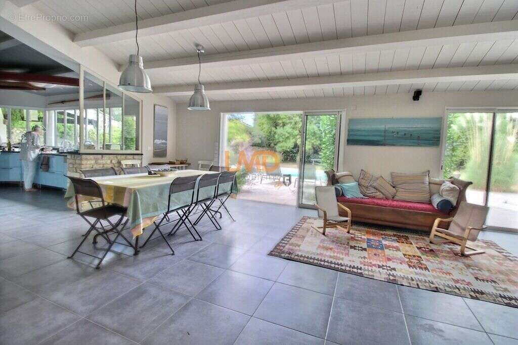 Maison familiale avec piscine chauffée – Proximité plage - photo 7