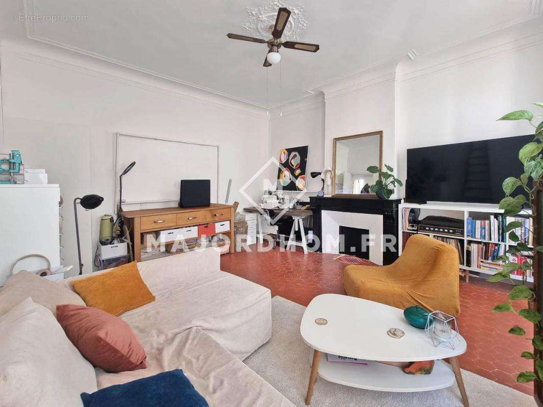Appartement à MARSEILLE-7E