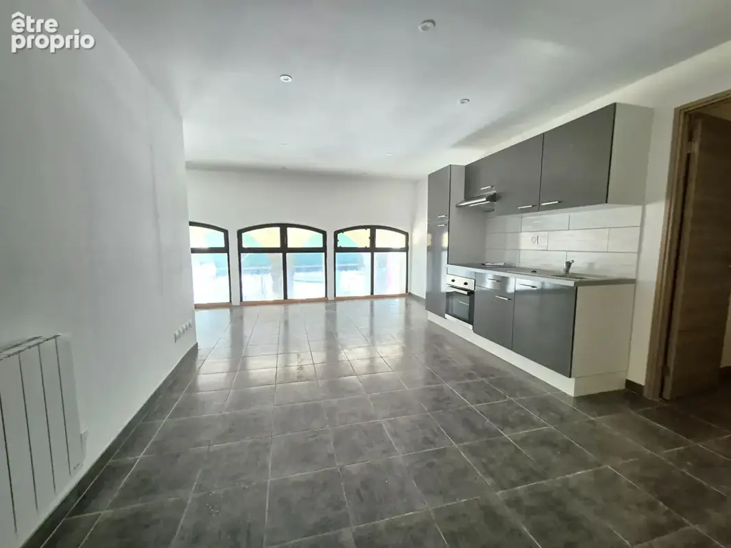 Limoux centre appartement t2 dans immeuble avec ascenceur - photo 1