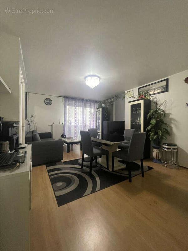 Appartement à CHOISY-LE-ROI