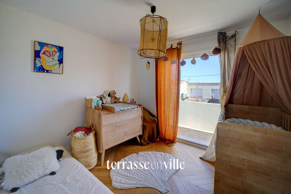 La ciotat - maison d'architecte  - t4 - 100 m2 - lumineuse - parcelle - 430m2  - 775 000 € - photo 17