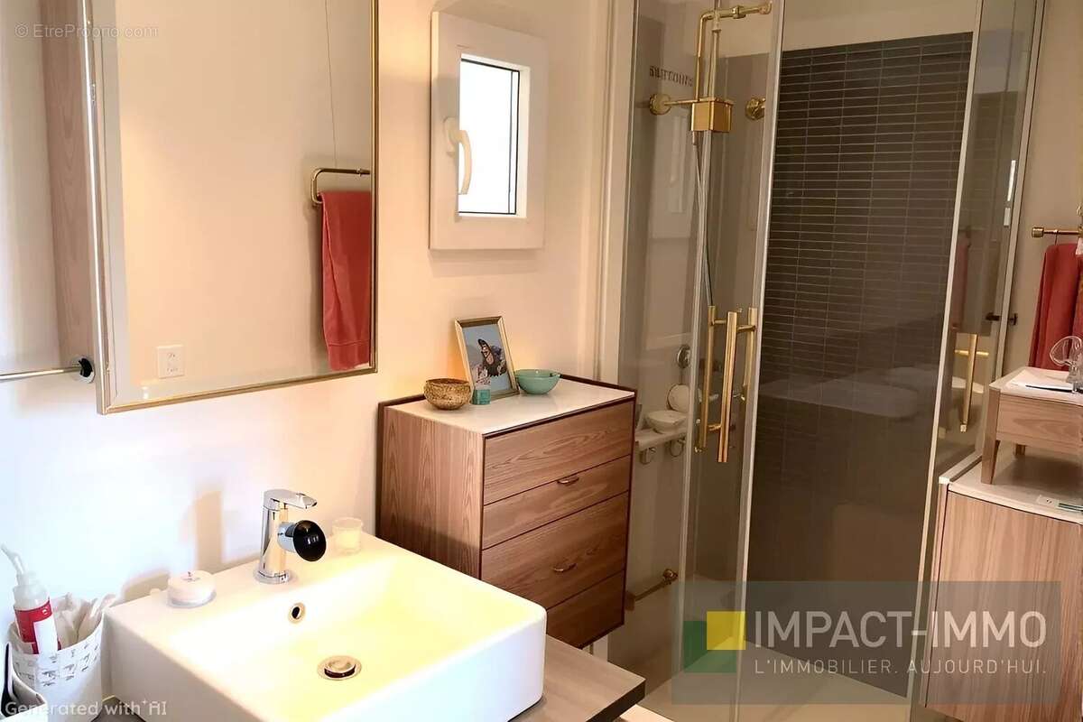 Appartement à LEVALLOIS-PERRET