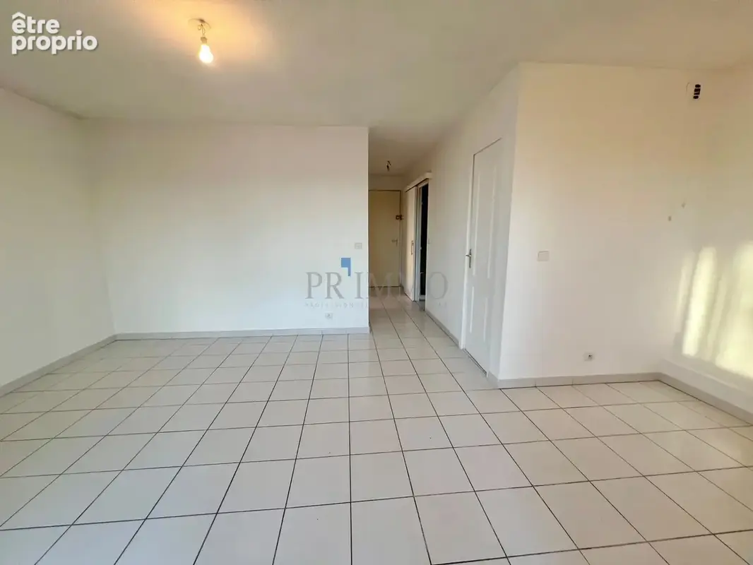 2 pièces à Vendre Fréjus Base Nature, proche mer avec parkin - photo 3