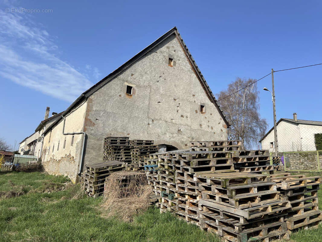 Maison à TAUVES