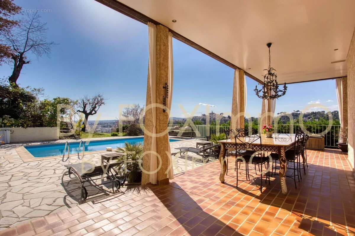 Maison à CAGNES-SUR-MER