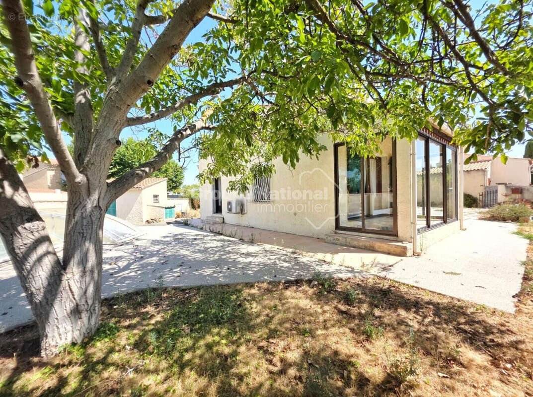 Maison 4 pièces 100 m² - MIRAMAS - photo 17