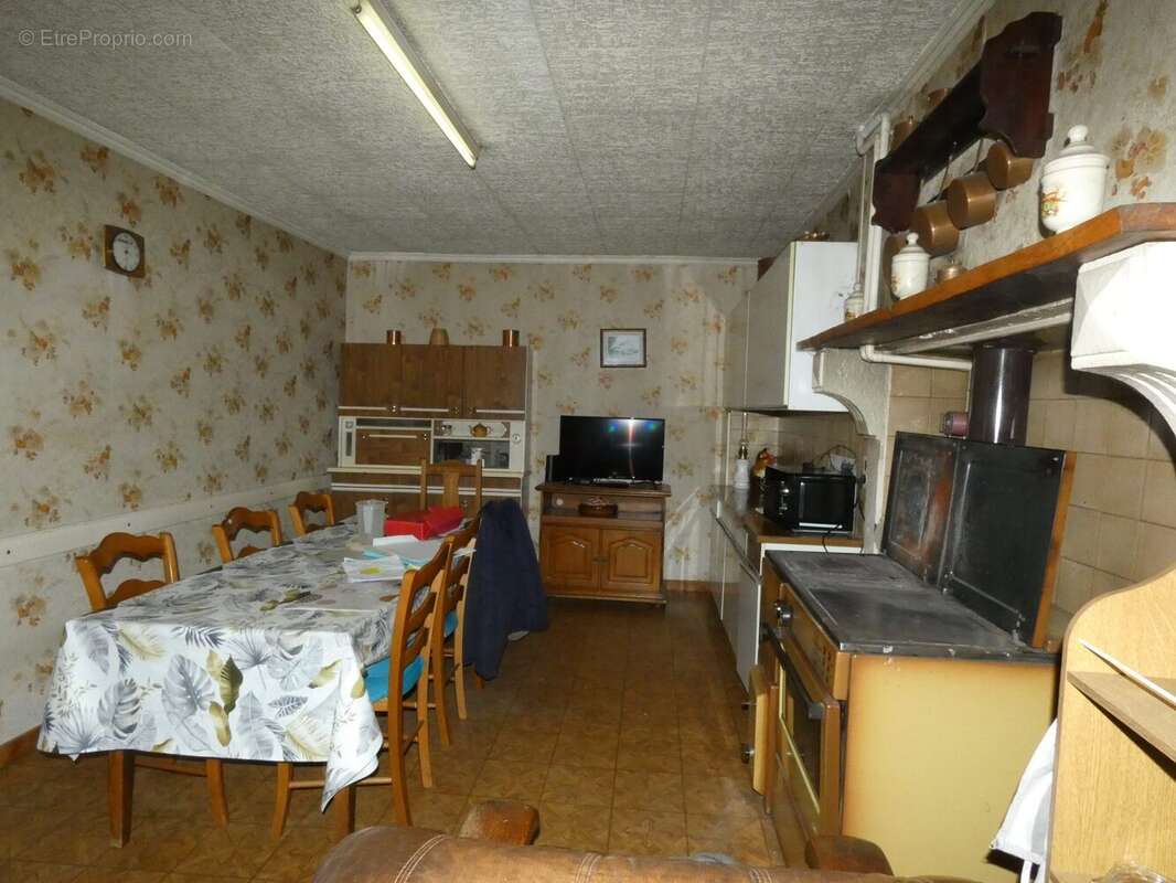 Maison à JARNAGES
