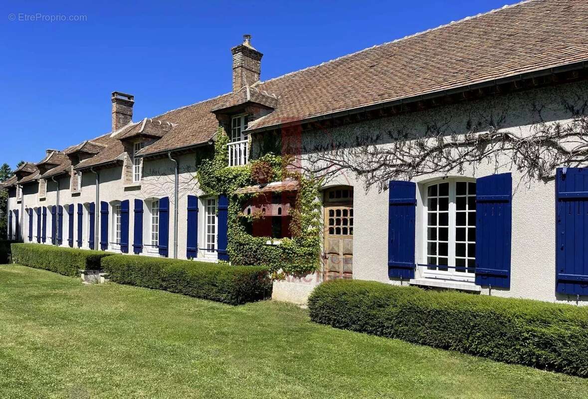 Maison à FONTAINEBLEAU