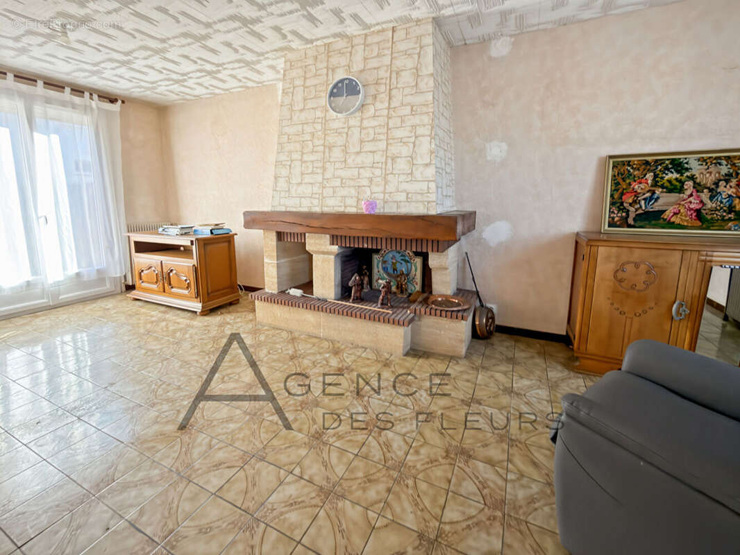 Maison à TOURVILLE-LA-RIVIERE