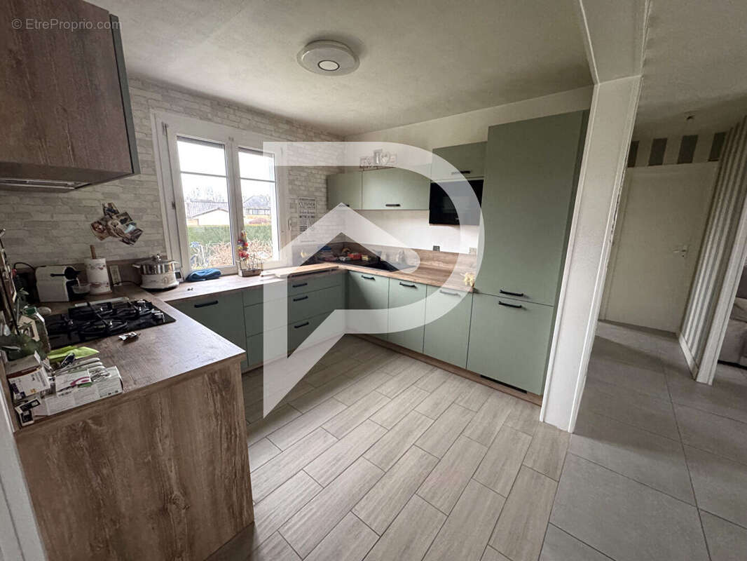 Maison à IVRY-LA-BATAILLE