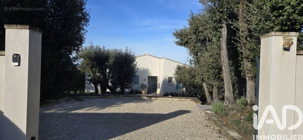 Photo 1 - Maison à EYRAGUES