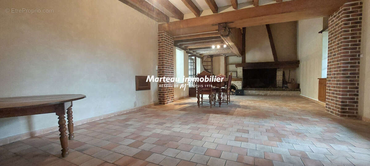 Maison à REMALARD