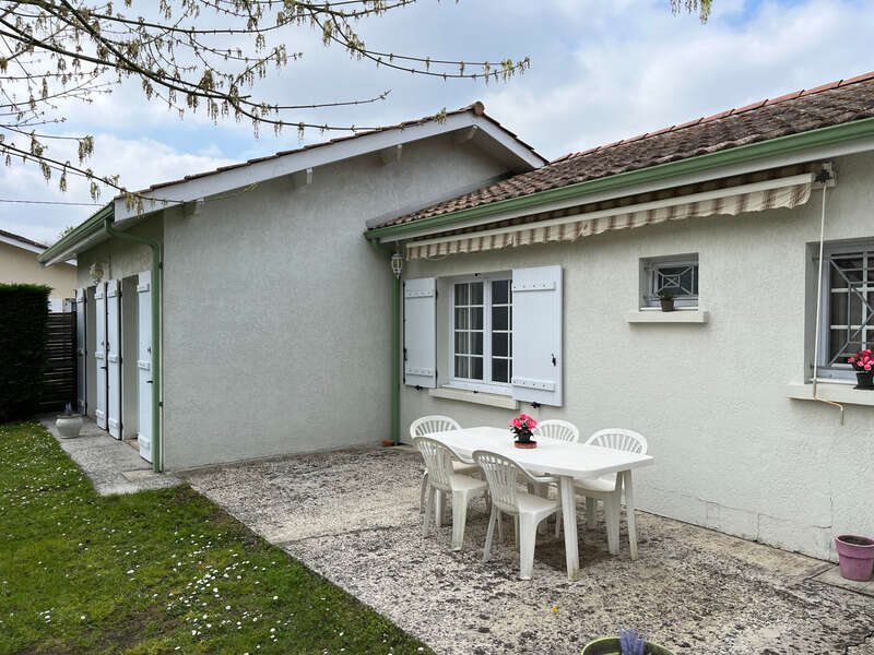 Maison à SAINT-GERMAIN-D&#039;ESTEUIL