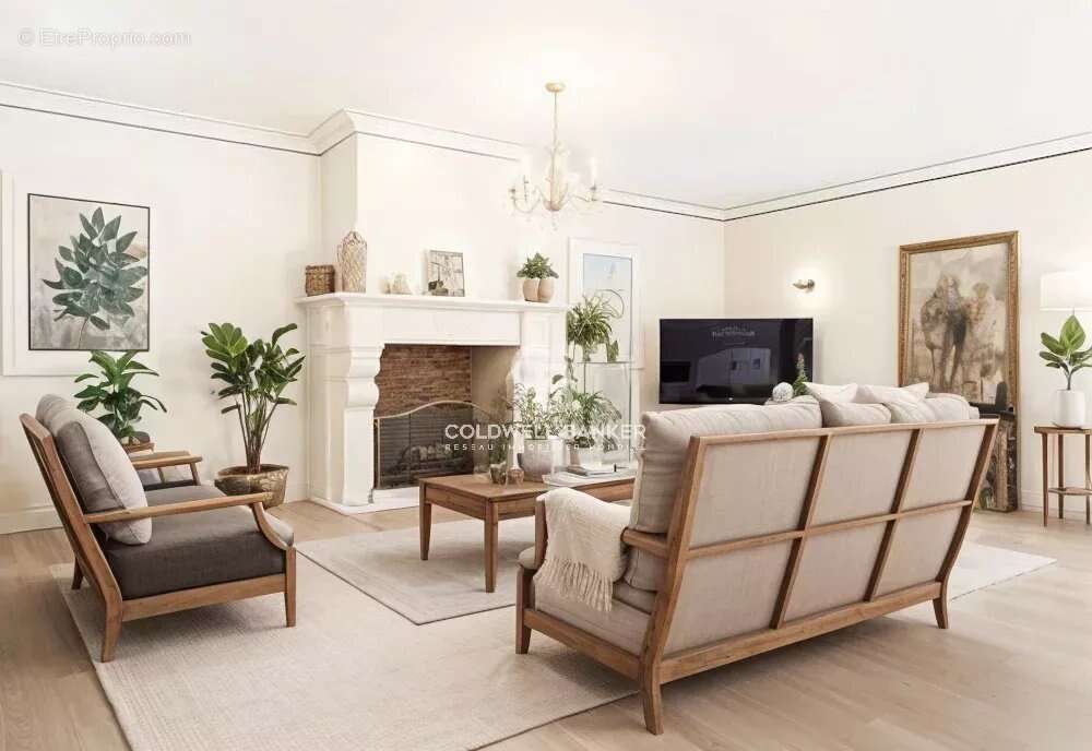 Maison à MOUGINS