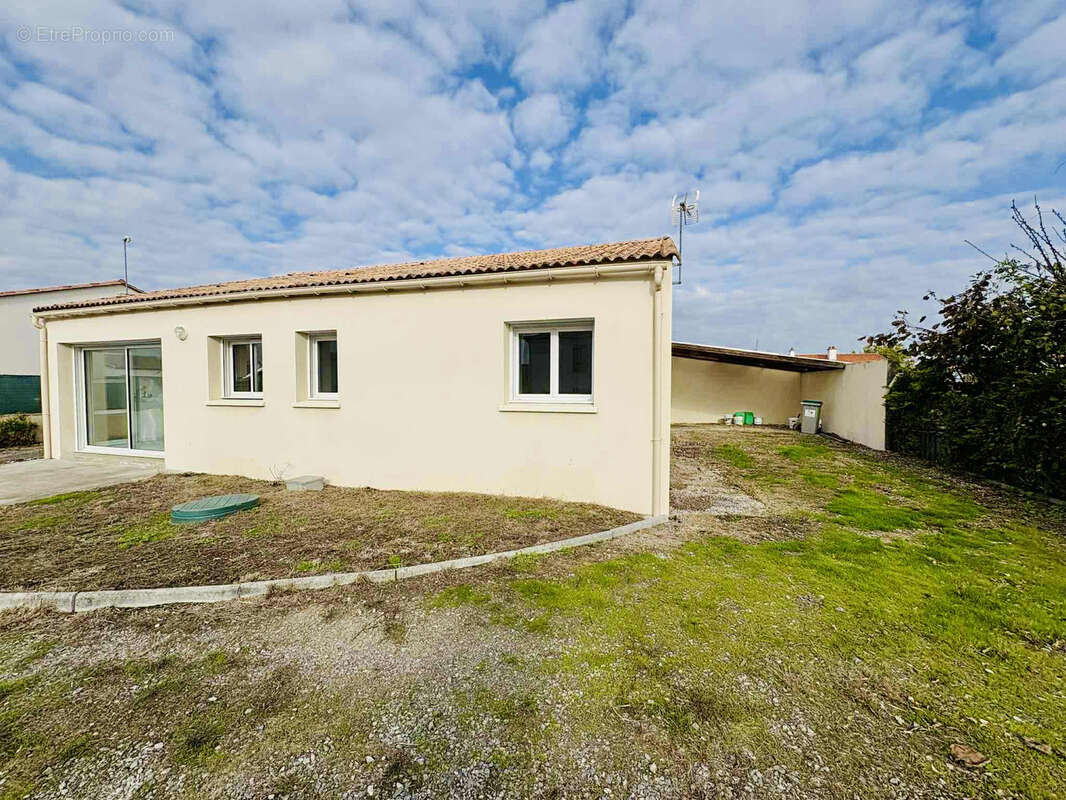 Maison à TREIZE-SEPTIERS