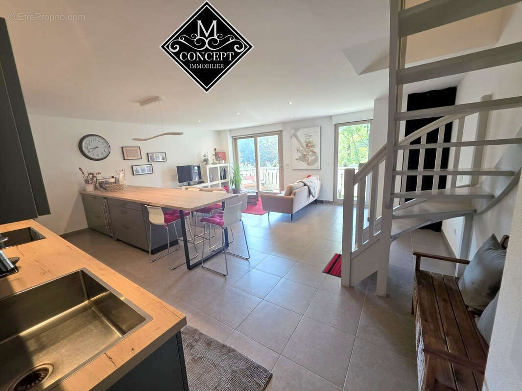 Appartement à MEYTHET