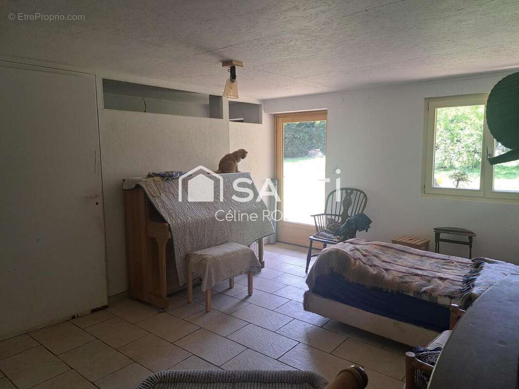 Photo 8 - Maison à MONTJAY