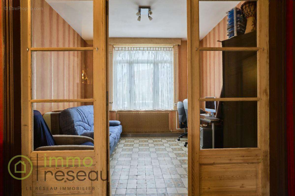 Maison à LA CHAPELLE-D'ARMENTIERES