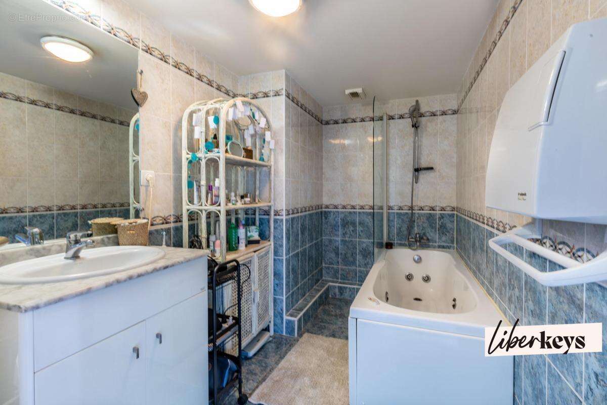 Appartement à SAINT-SEBASTIEN-SUR-LOIRE