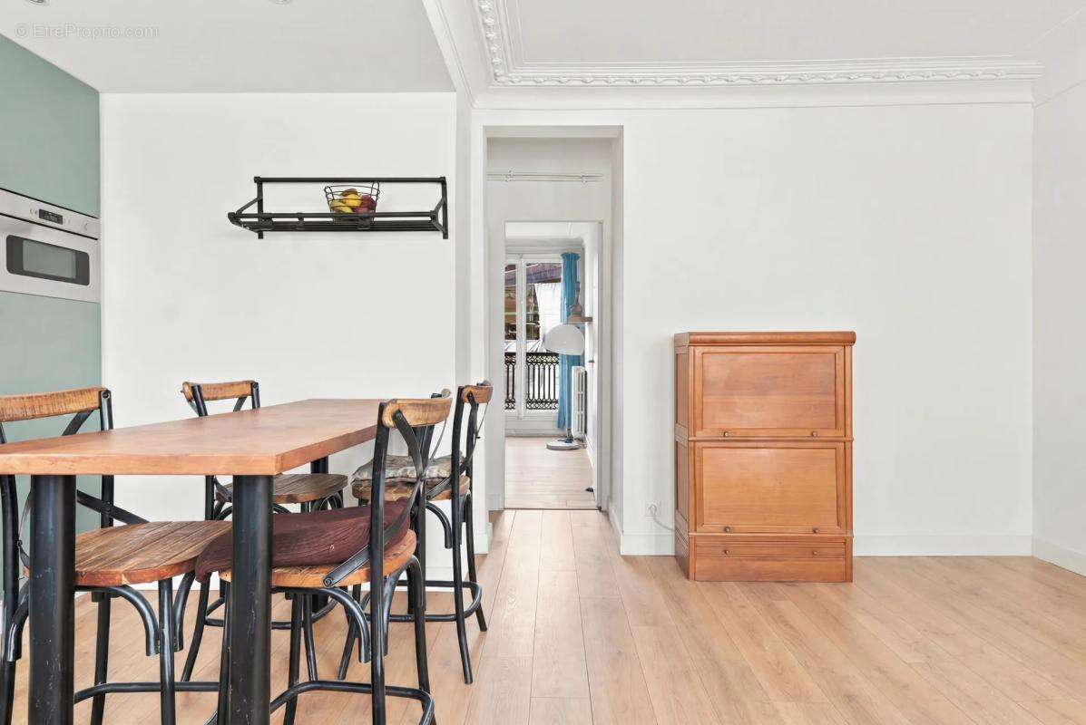 Appartement à PARIS-9E
