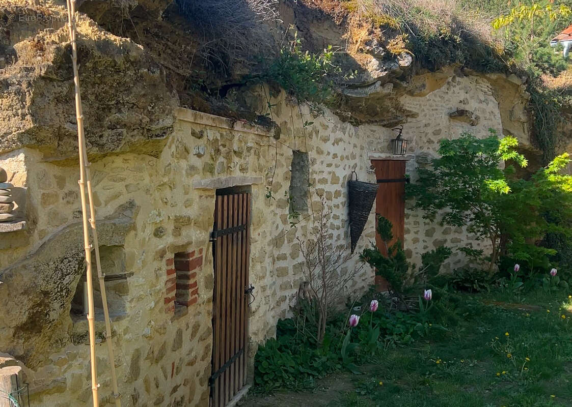 Maison à MONTCHENU