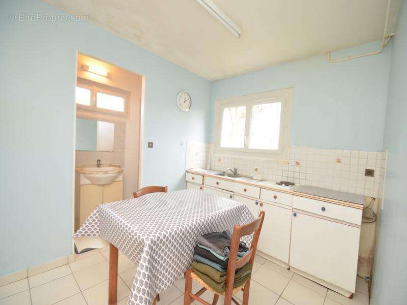 Maison à SAINT-GERMAIN-DU-SALEMBRE