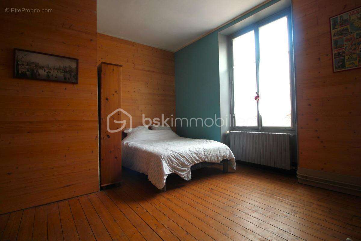 Maison à MORIGNY-CHAMPIGNY