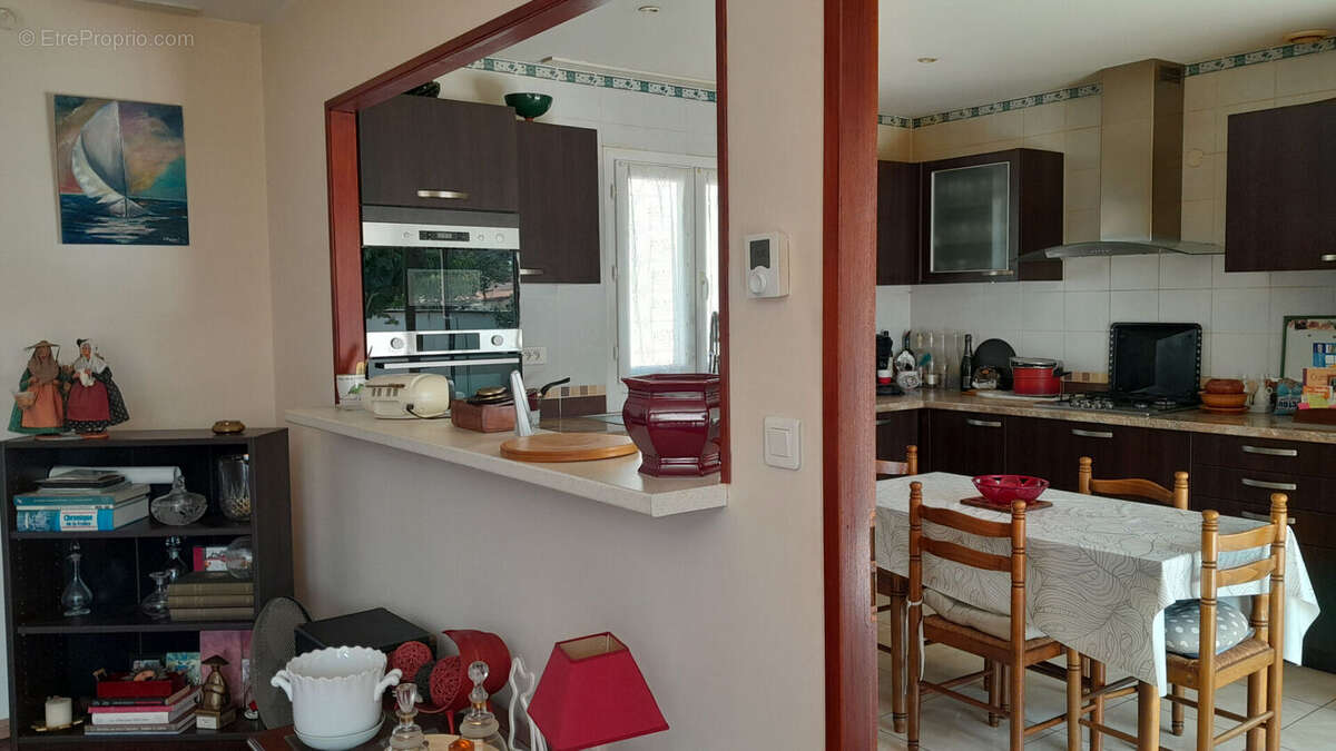 ROCHEFORT - Maison de  plain-pied  - 3 chambres - 2 garages - jardin - photo 5