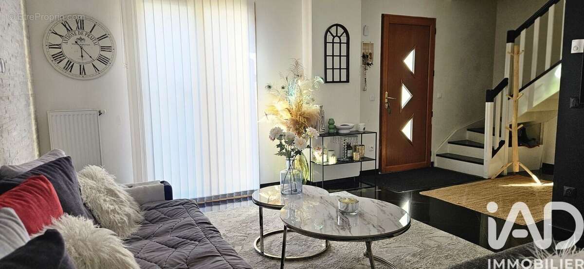 Photo 4 - Maison à CHANTELOUP-LES-VIGNES