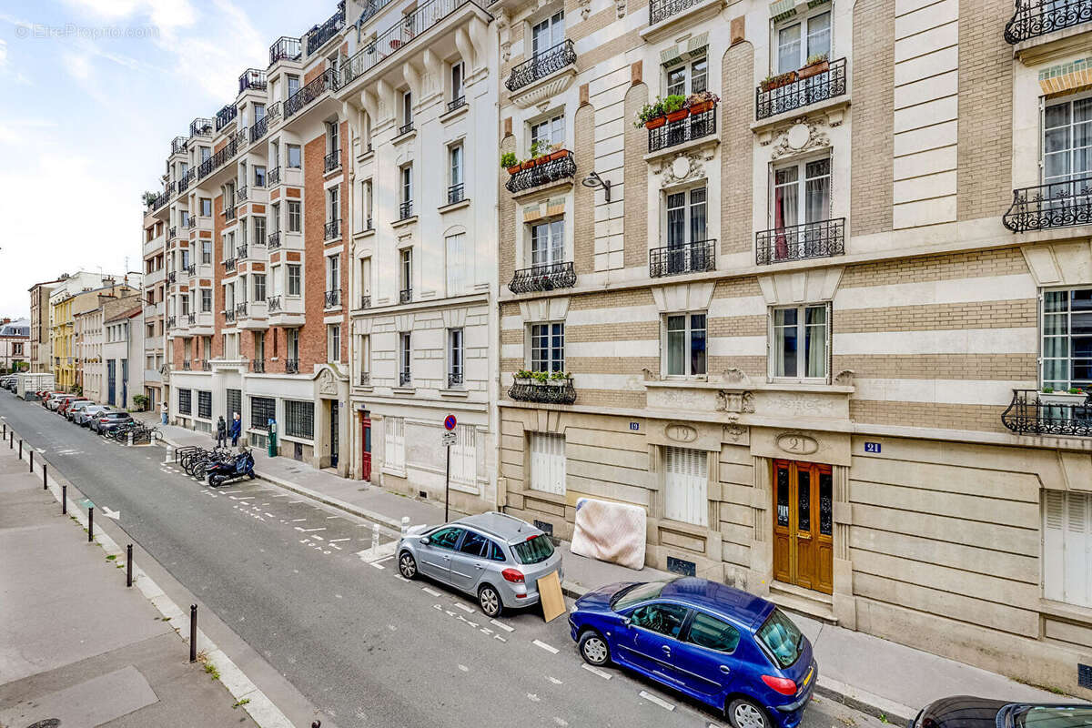 Appartement à PARIS-14E