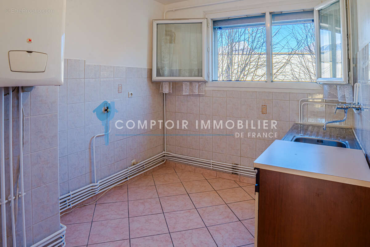Isère (38) Grenoble-T4 (3 chambres )- 1er étage -64.67 m2 - photo 6