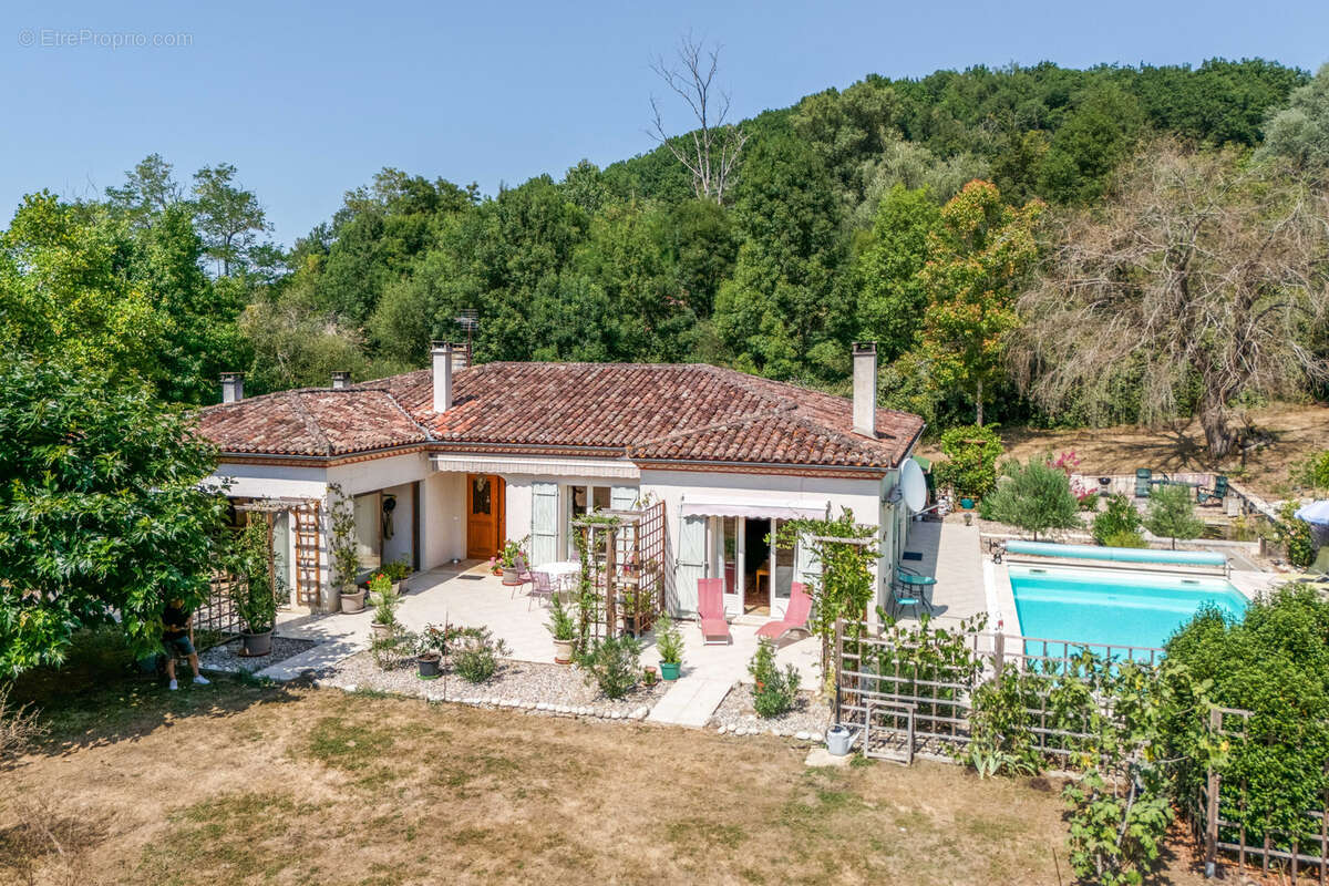 Maison de campagne, garage, piscine, terrain. - photo 55