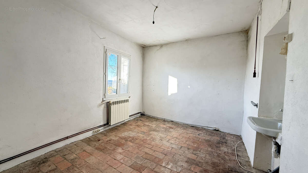 Maison à SAINT-SEBASTIEN-D'AIGREFEUILLE