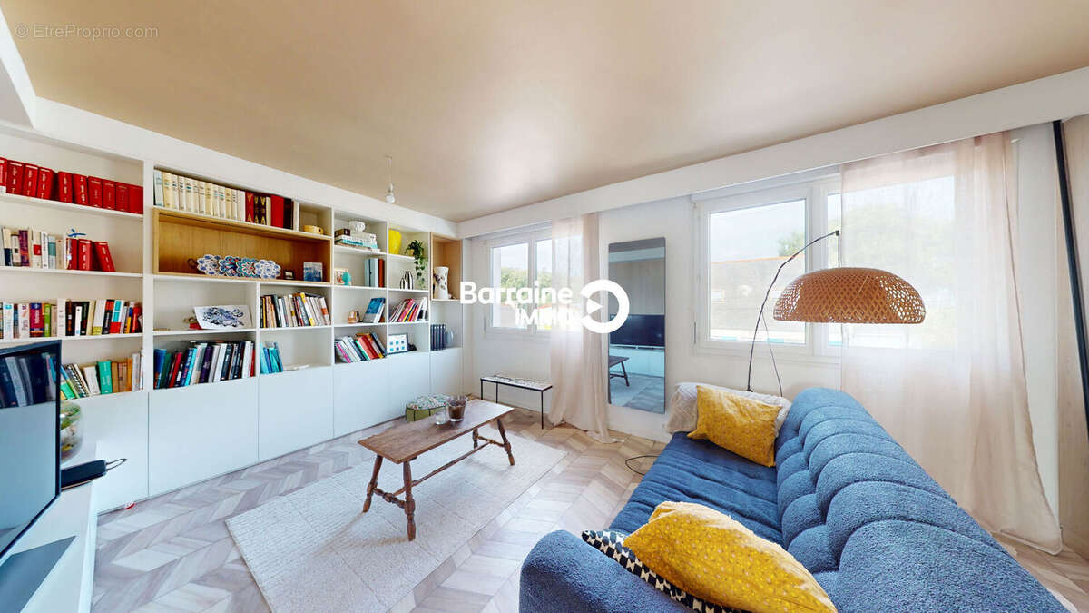 A vendre  maison t9 plougonvelin  proche plage + deux appartements - photo 2