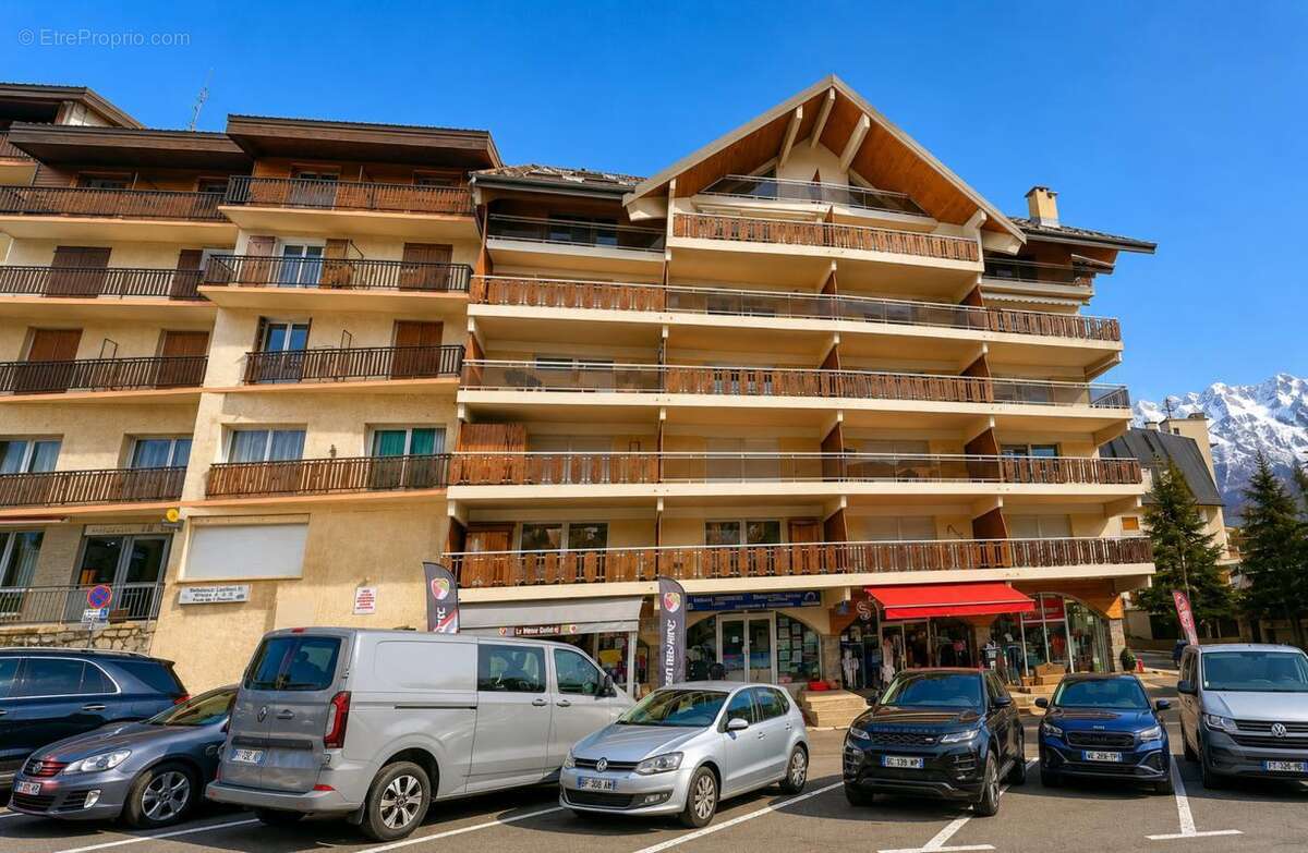 Appartement à SAINT-ETIENNE-DE-TINEE