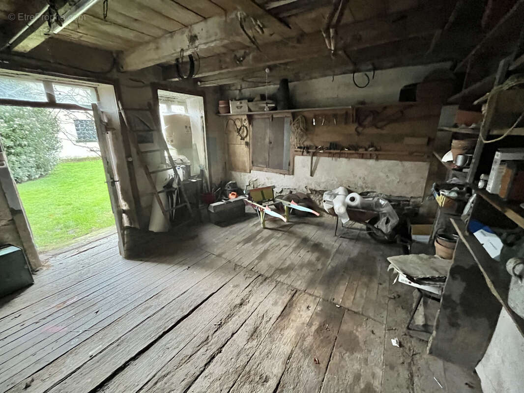 Terrain à SAINT-GENCE